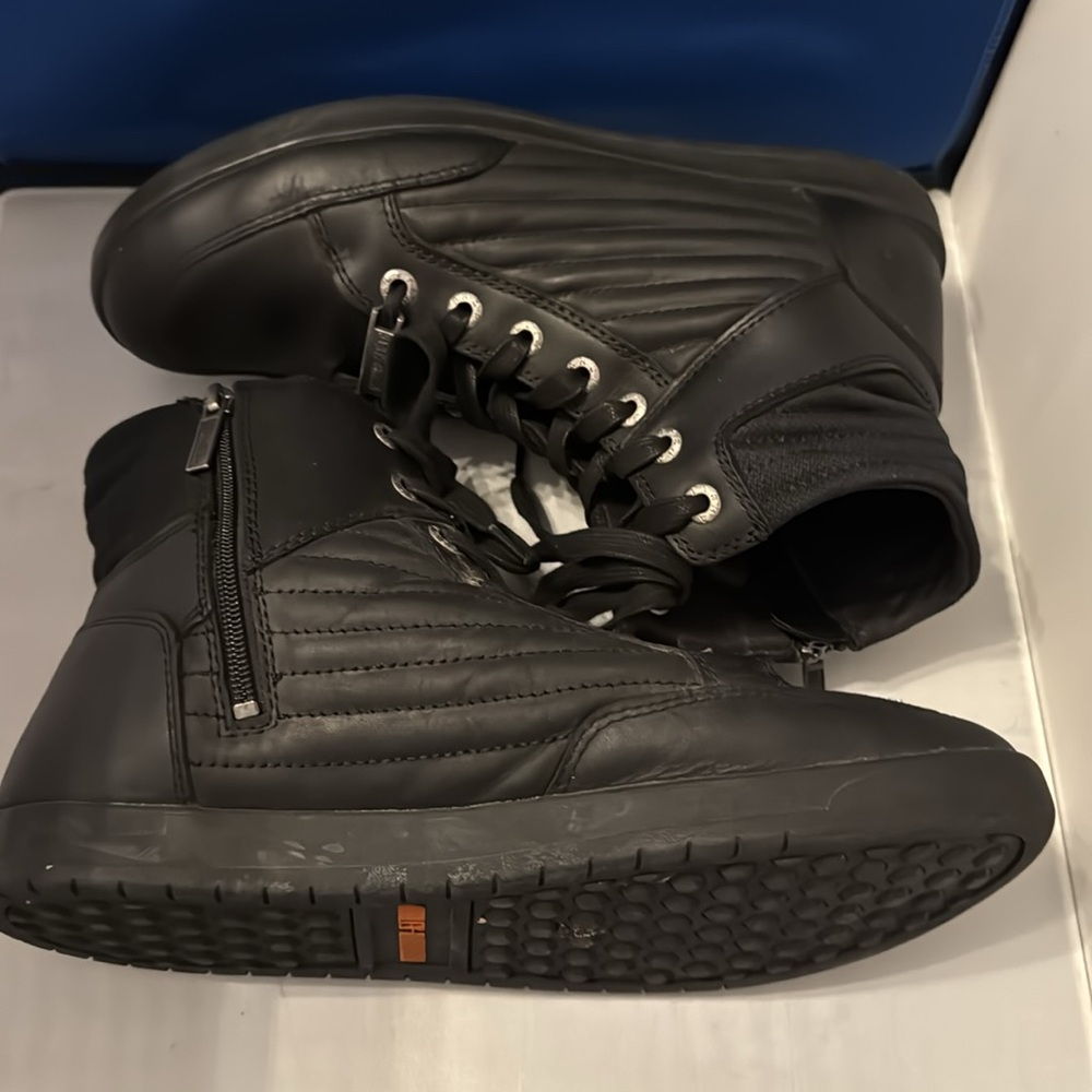 We need a Harley Davidson high tops size 11.5‎ - Picture 5 of 10